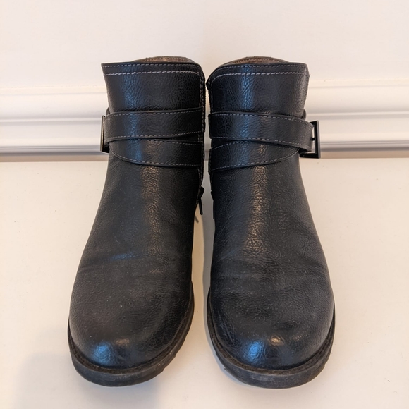 Leather Boots - Picture 3 of 5